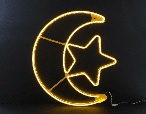 هلال رمضان مضيئة 